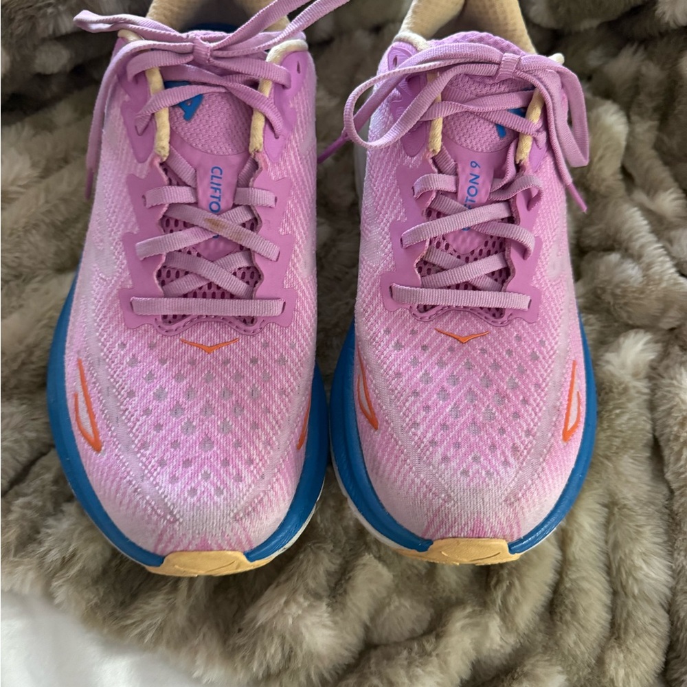 Hoka Women's Pink Athletic Shoes - 8